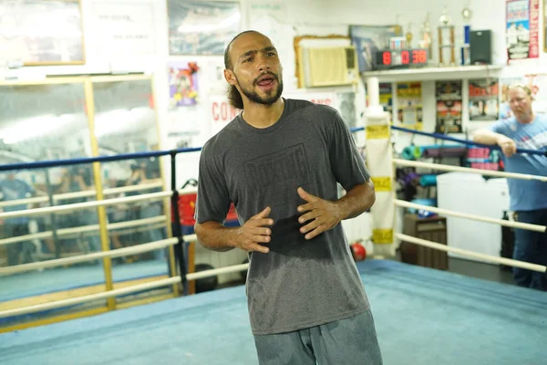 Boxer Keith One Time Thurman Während Einer Pressekonferenz Seinem Fitnessstudio — Stockfoto