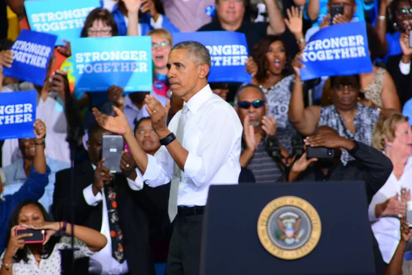 Presidente Barack Obama Organizó Mitin Campaña Para Candidata Presidencial Hillary — Foto de Stock