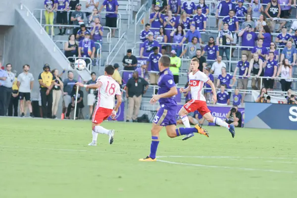 Orlando City, 5 Temmuz 2017 'de Orlando City Stadyumu' nda Toronto FC 'ye ev sahipliği yaptı..  