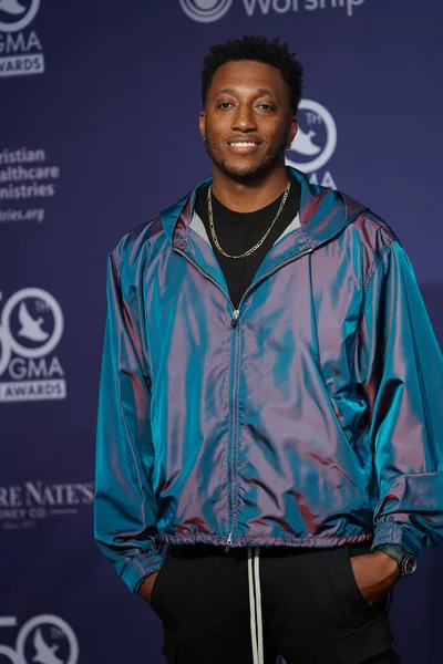 15 Ekim 2019 'da Nashville, Tennessee' deki Linbscome Üniversitesi 'nde verilen 50. GMA Dove Ödülleri sırasında kırmızı halı.