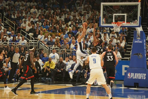 Orlando Magic Hospeda Toronto Rapters Durante Playoff Nba Amway Arena — Fotografia de Stock