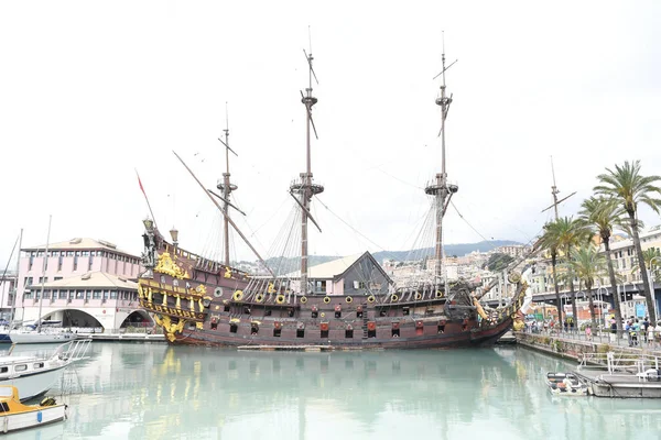 View Ancient Pirate Ship — Stock Photo, Image
