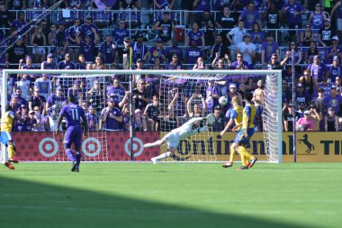 Orlando City 29 Nisan 2017 'de Orlando, Florida' daki Orlando City Stadyumu 'nda Colorado Rapids' e ev sahipliği yaptı.)