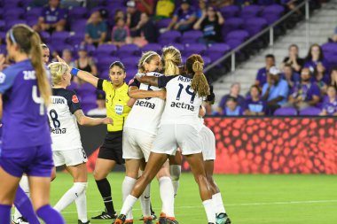 Orlando Pride, 23 Mayıs 2018 'de Orlando Florida' daki Exploria Stadyumu 'nda Kuzey Carolina Cesareti' ne ev sahipliği yapmaktadır..  