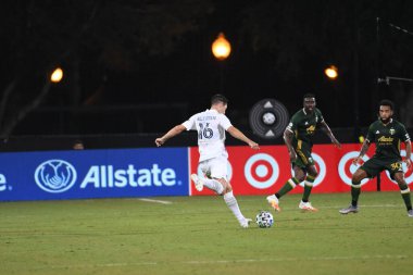 Los Angeles Galaksisi, 14 Temmuz 2020 'de Orlando Florida ABD' deki ESPN Vahşi Spor Dünyası 'nda düzenlenen MLS Sırt Turnuvası sırasında Portland Timbers ile karşı karşıya geldi.