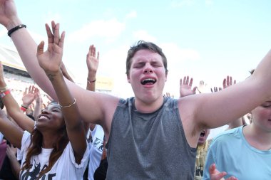 23 Şubat 2019 'da Orlando Florida' daki Dünya Kampı Stadyumunda Hristiyan Uyanışı.  