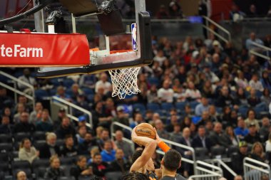 Orlando Magic 22 Ocak 2020 'de Orlando Florida' daki Amway Center 'da Oklahoma Thunder' a ev sahipliği yaptı..  
