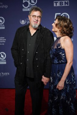 15 Ekim 2019 'da Nashville, Tennessee' deki Linbscome Üniversitesi 'nde verilen 50. GMA Dove Ödülleri sırasında kırmızı halı. 