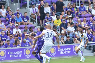 Orlando City 15 Nisan 2017 'de Florida, Orlando' daki Citrus Bowl 'da Los Angeles Galaksisine ev sahipliği yaptı..  