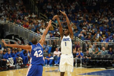 Orlando Magic 13 Ekim 2019 'da Florida, Orlando' daki Amway Center 'da Philadelphia 76ers' a ev sahipliği yaptı..  