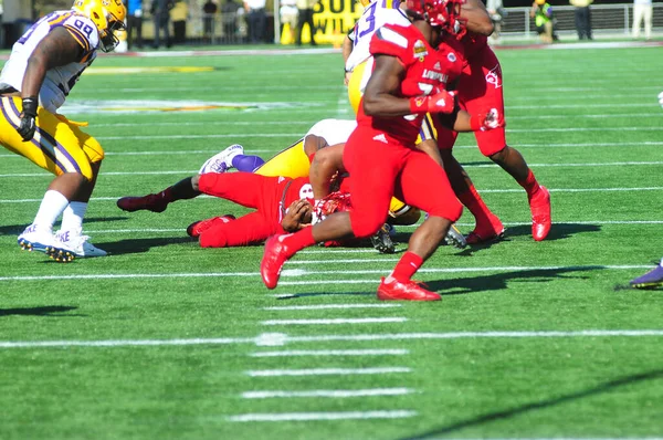 Lsu Affronta Louisville Durante 71St Citrus Bowl Camping World Stadium — Foto Stock