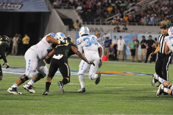 Carolina Del Norte Enfrenta Baylor Durante Russell Athletic Bowl Camping —  Fotos de Stock