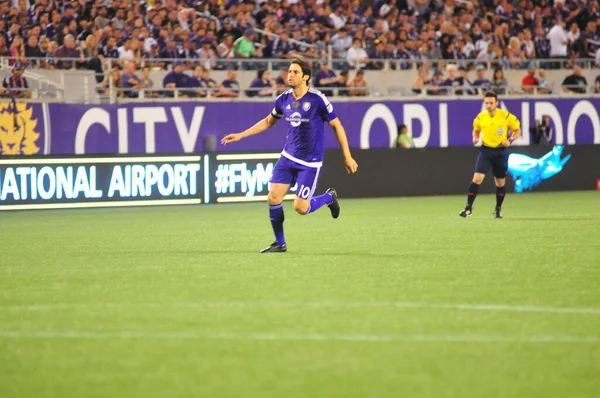 Orlando City SC, 3 Ekim 2015 'te Dünya Kampı Stadyumu' nda Montreal Çarpması 'na ev sahipliği yaptı..