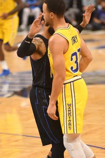 Orlando Magic Gastheer Van Golden State Warriors Het Amway Center — Stockfoto