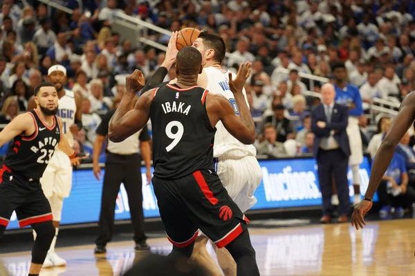 Orlando Magic Hosts Toronto Rapters Nba Playoff Στο Amway Arena — Φωτογραφία Αρχείου