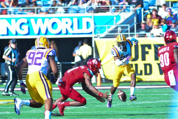 Lsu Enfrentará Louisville Durante 71St Citrus Bowl Camping World Stadium —  Fotos de Stock