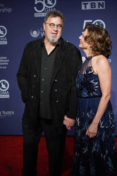 15 Ekim 2019 'da Nashville, Tennessee' deki Linbscome Üniversitesi 'nde verilen 50. GMA Dove Ödülleri sırasında kırmızı halı. 