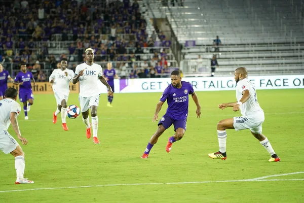 Orlando City SC, 19 Haziran 2019 Çarşamba günü Orlando 'daki Exploria Stadyumu' nda düzenlenen ABD Açık Kupası sırasında New England Devrimi 'ne ev sahipliği yaptı.