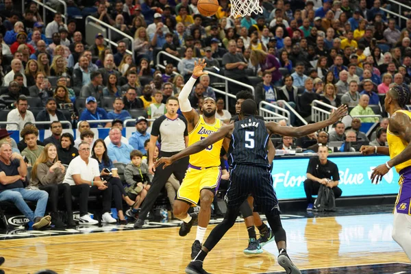 Orlando Magic 11 Aralık 2019 Çarşamba günü Orlando Forida 'daki Amway Center' da Los Angeles Lakers 'a ev sahipliği yaptı..  