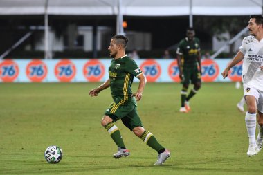 Los Angeles Galaksisi, 14 Temmuz 2020 'de Orlando Florida ABD' deki ESPN Vahşi Spor Dünyası 'nda düzenlenen MLS Sırt Turnuvası sırasında Portland Timbers ile karşı karşıya geldi.