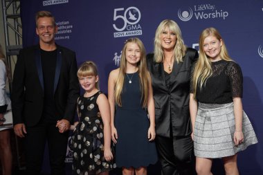 15 Ekim 2019 'da Nashville, Tennessee' deki Linbscome Üniversitesi 'nde verilen 50. GMA Dove Ödülleri sırasında kırmızı halı. 