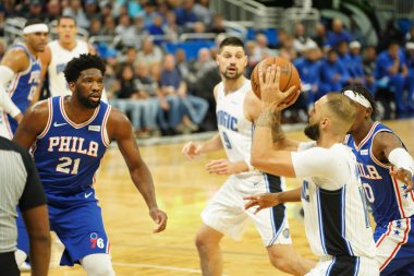 Orlando Magic 27 Aralık 2019 Cuma günü Orlando, Florida 'daki Amway Arena' da Philadelphia 76ers 'a ev sahipliği yapıyor..