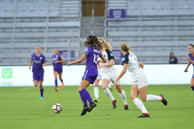 Orlando Pride, 23 Mayıs 2018 'de Orlando Florida' daki Exploria Stadyumu 'nda Kuzey Carolina Cesareti' ne ev sahipliği yapmaktadır..  