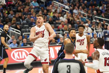 Orlando Magic 1 Şubat 2020 tarihinde Orlando Florida 'daki Amway Center' da Miami Heat 'e ev sahipliği yaptı.. 