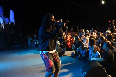 Crossover Kilisesi, 6 Ekim 2018 'de Tampa Florida' daki Crossover Kilisesi 'nde iki yıllık lezzet festivaline ev sahipliği yapıyor.. 