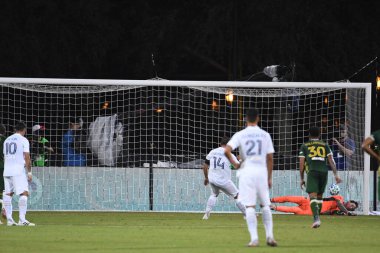 Los Angeles Galaksisi, 14 Temmuz 2020 'de Orlando Florida ABD' deki ESPN Vahşi Spor Dünyası 'nda düzenlenen MLS Sırt Turnuvası sırasında Portland Timbers ile karşı karşıya geldi.