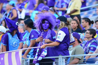 Orlando Pride sunucusu Houston Dash 23 Haziran 2016 'da Orlando Florida' daki Dünya Kampı Stadyumu 'nda..