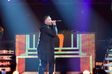 Baba Yankee ve Don Omar 7 Ağustos 2016 'da Orlando Florida' daki Amway Center 'da konser verdiler..  