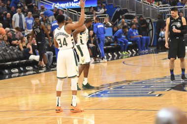 Orlando Magic, 19 Ocak 2019 Cumartesi günü Orlando Florida 'daki Amway Arena' da Milwaukee Doları 'na ev sahipliği yapıyor..