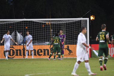 Los Angeles Galaksisi, 14 Temmuz 2020 'de Orlando Florida ABD' deki ESPN Vahşi Spor Dünyası 'nda düzenlenen MLS Sırt Turnuvası sırasında Portland Timbers ile karşı karşıya geldi..