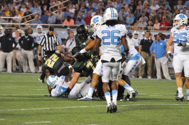 Kuzey Carolina 29 Aralık 2015 tarihinde Orlando Florida 'daki Kamp Dünya Stadyumu' nda oynanan Russell Atletizm Kupası 'nda Baylor ile karşılaşacak..