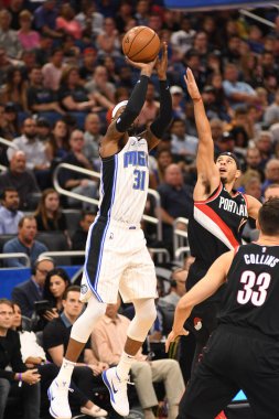 Orlando Magic 25 Ekim 2018 'de Orlando Florida' daki Amway Center 'da Portland Trail Blazers' ı sunar.. 
