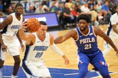 Orlando Magic 13 Ekim 2019 'da Florida, Orlando' daki Amway Center 'da Philadelphia 76ers' a ev sahipliği yaptı..