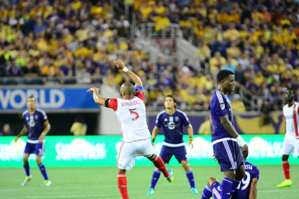 Orlando City SC, 18 Haziran 2016 'da Orlando Florida' daki Camp World Stadyumu 'nda San Jose Depremleri' ne ev sahipliği yaptı..