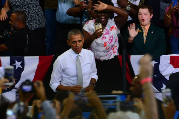 Presidente Barack Obama Organizó Mitin Campaña Para Candidata Presidencial Hillary — Foto de Stock