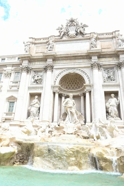 意大利罗马著名的特里维喷泉 — 图库照片