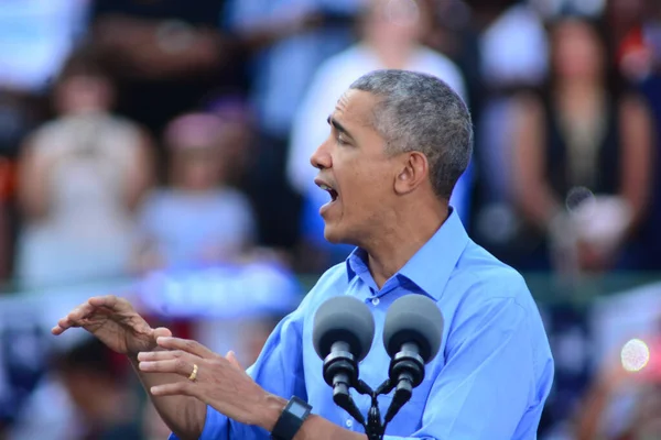 President Barack Obama Talar Vid Ett Kampanjmöte Osceola Heritage Park — Stockfoto