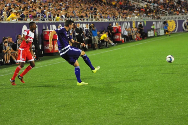 Orlando City SC, 8 Mayıs 2015 'te Florida' daki Kamp Dünyası Stadyumu 'nda Los Angeles Galaksisi' ne ev sahipliği yaptı..