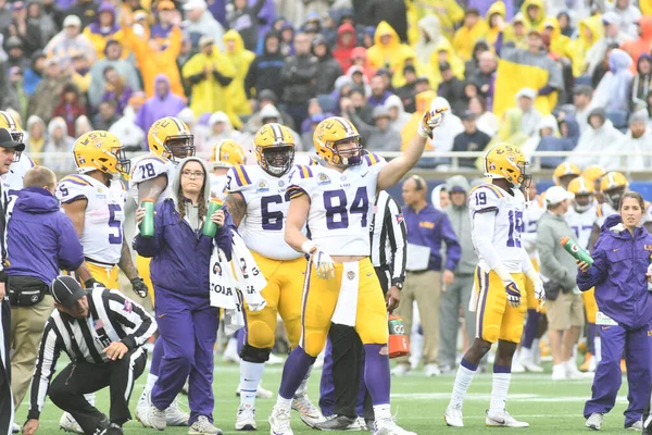 Notre Dame Tvář Lsu Během Citrus Bowl Stadionu Camping World — Stock fotografie