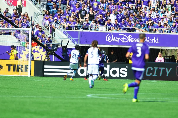 Orlando City SC, 6 Mart 2016 tarihinde Orlando Florida 'daki Citrus Bowl' da Real Salt Lake 'e ev sahipliği yaptı.. 
