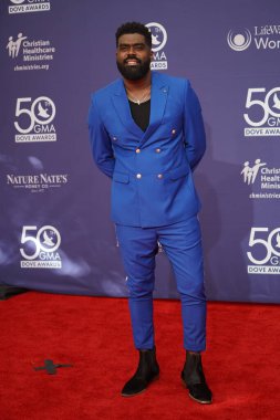 15 Ekim 2019 'da Nashville, Tennessee' deki Linbscome Üniversitesi 'nde verilen 50. GMA Dove Ödülleri sırasında kırmızı halı.