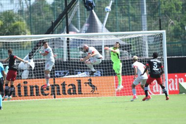 Toronto FC, 13 Temmuz 2020 tarihinde Orlando Florida 'da düzenlenen ESPN Wild World of Sports' ta düzenlenen MLS Back Tournament sırasında D.C. United ile karşı karşıya geldi.. 