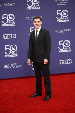 15 Ekim 2019 'da Nashville, Tennessee' deki Linbscome Üniversitesi 'nde verilen 50. GMA Dove Ödülleri sırasında kırmızı halı. 