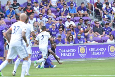 Orlando City 15 Nisan 2017 'de Florida, Orlando' daki Citrus Bowl 'da Los Angeles Galaksisine ev sahipliği yaptı..  