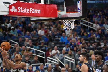 Orlando Magic, Orlando, Florida, ABD 'deki Amway Center' da Milwaukee Bucks 'a ev sahipliği yapıyor. 1 Kasım 2019.  