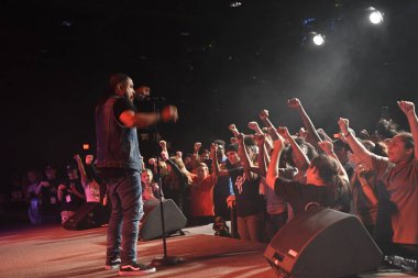 Crossover Kilisesi, 6 Ekim 2018 'de Tampa Florida' daki Crossover Kilisesi 'nde iki yıllık lezzet festivaline ev sahipliği yapıyor..  